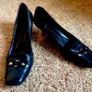 Black Cole Haan “work” heals